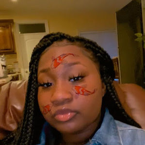 Meet your Posher, Kyi